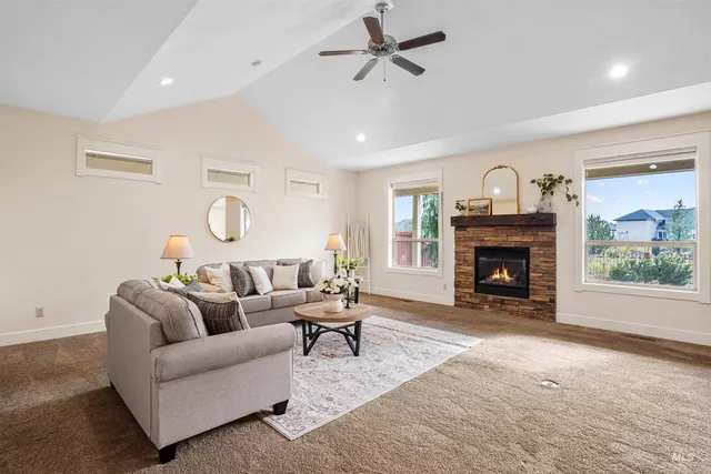 $700,000 | 9389 West Wildbranch Drive, Star, ID 83669