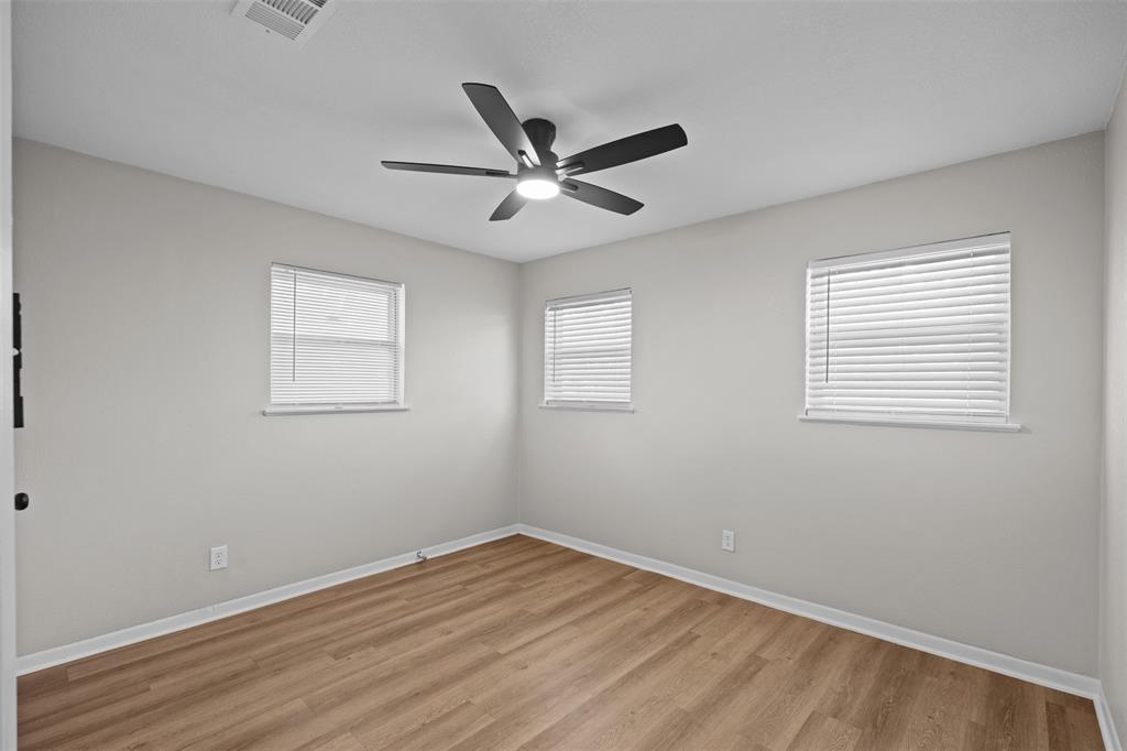 1733 Ransom Terrace Fort Worth, TX 76112 - Photo 22 of 29