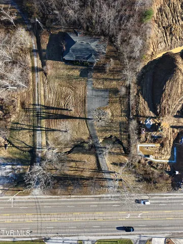 $880,000 | 20064 Alberta Street, Oneida, TN 37841