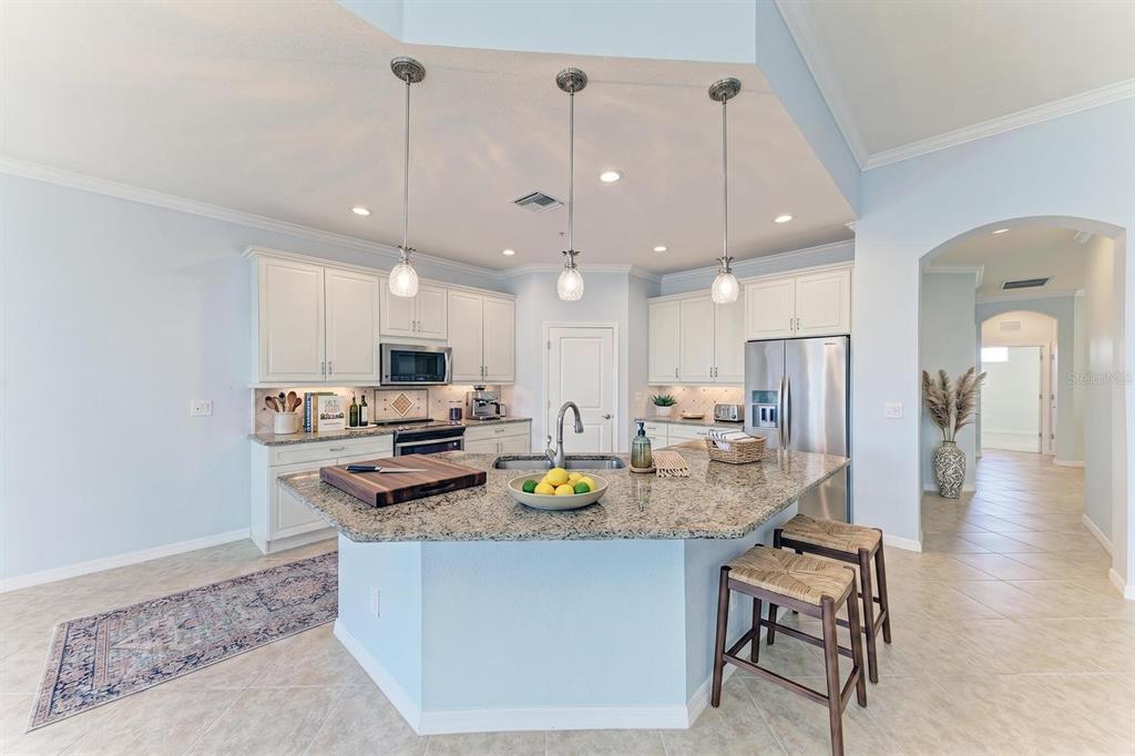 1246 Riverscape Street Bradenton, FL 34208 - Photo 12 of 75 Gallery Image 12