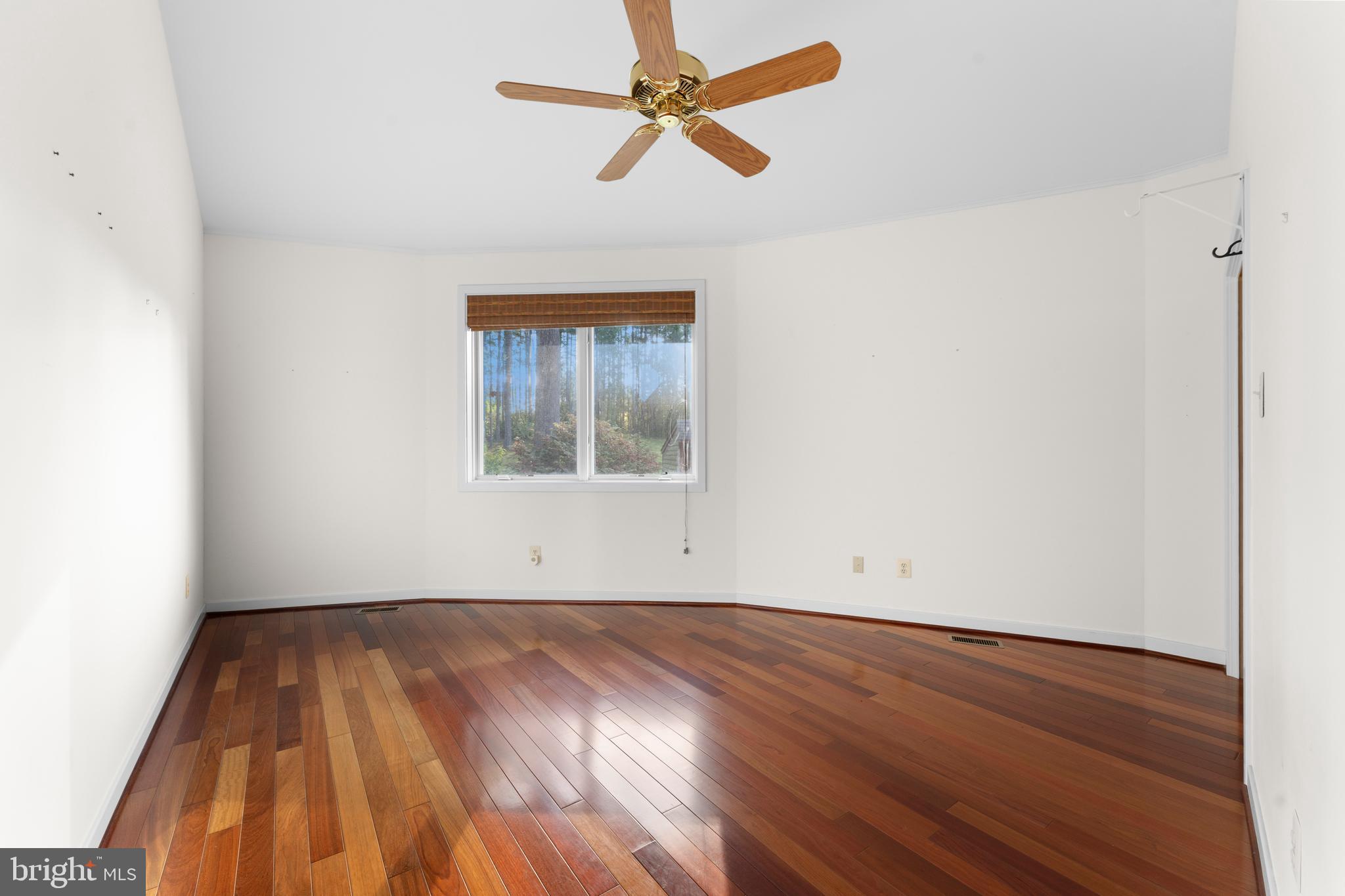 243 Aaron Mountain Road Castleton, VA 22716 - Photo 29 of 53 Second bedroom