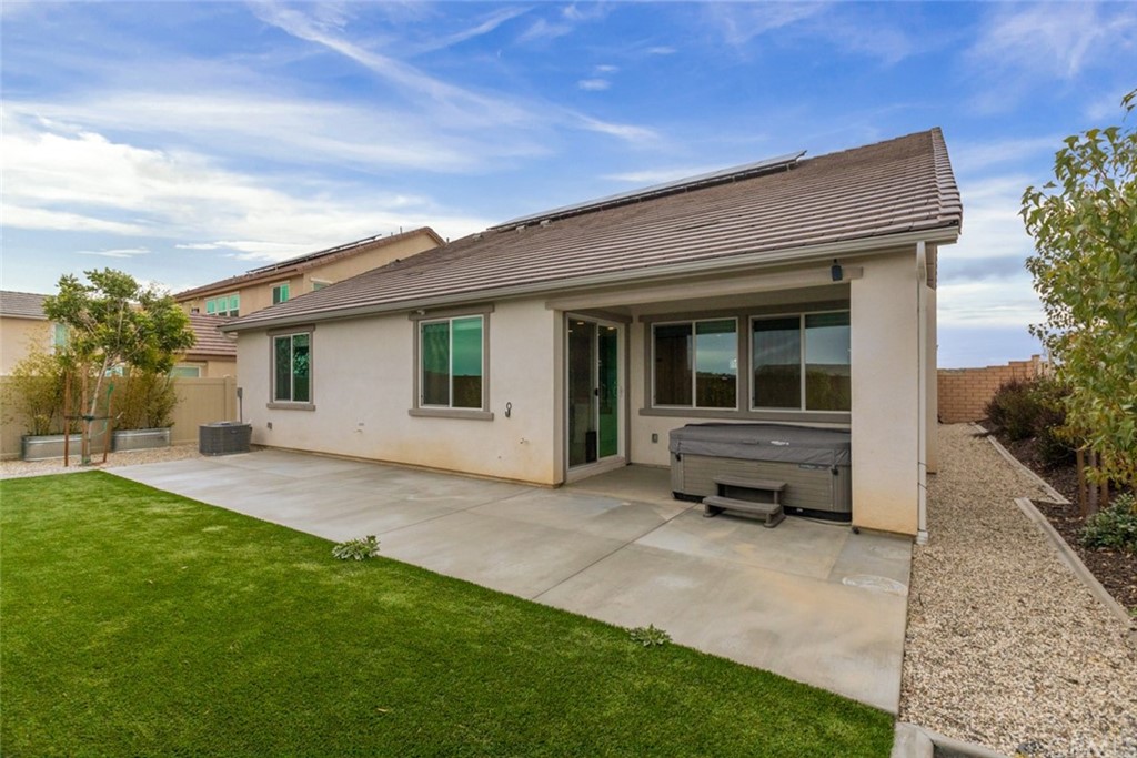 32151 Everview Temecula, CA 92591 - Photo 29 of 29 a view of house and outdoor space