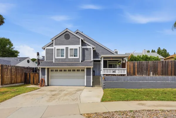 $899,000 | 956 Mariposa Place, Escondido, CA 92026