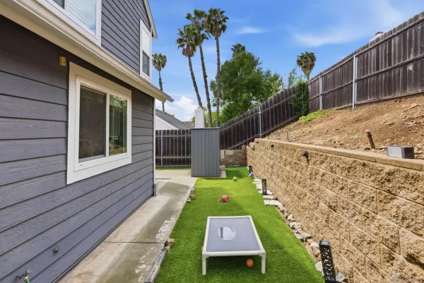 $899,000 | 956 Mariposa Place, Escondido, CA 92026