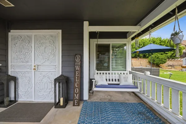 $899,000 | 956 Mariposa Place, Escondido, CA 92026
