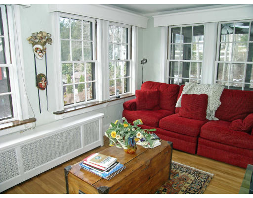 41 Annawan Road Newton, MA 02468 - Photo 4 of 13