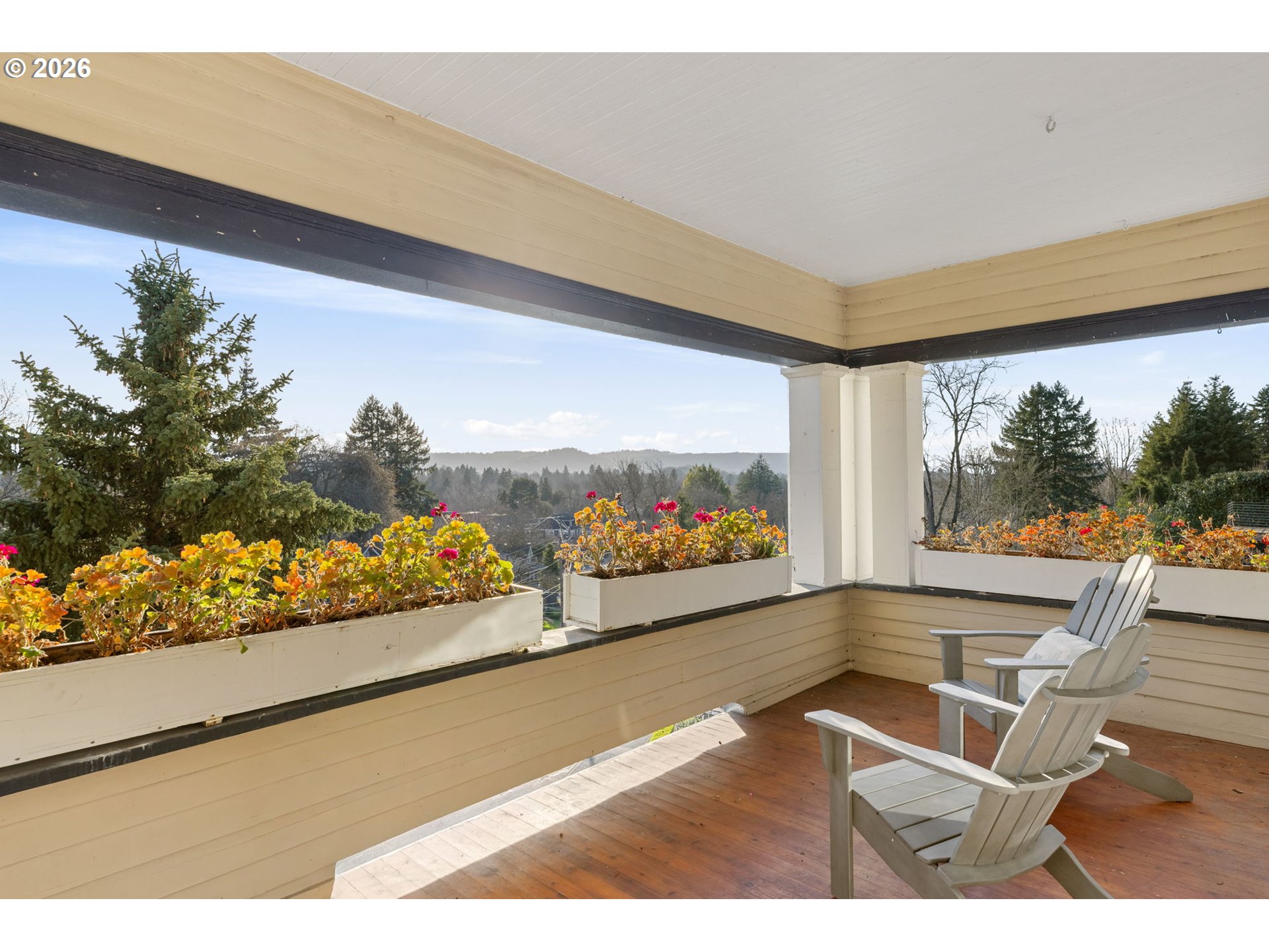 2806 Northeast Alameda Street Portland, OR 97212 - Photo 38 of 45 a picture of outdoor space with lounge chair