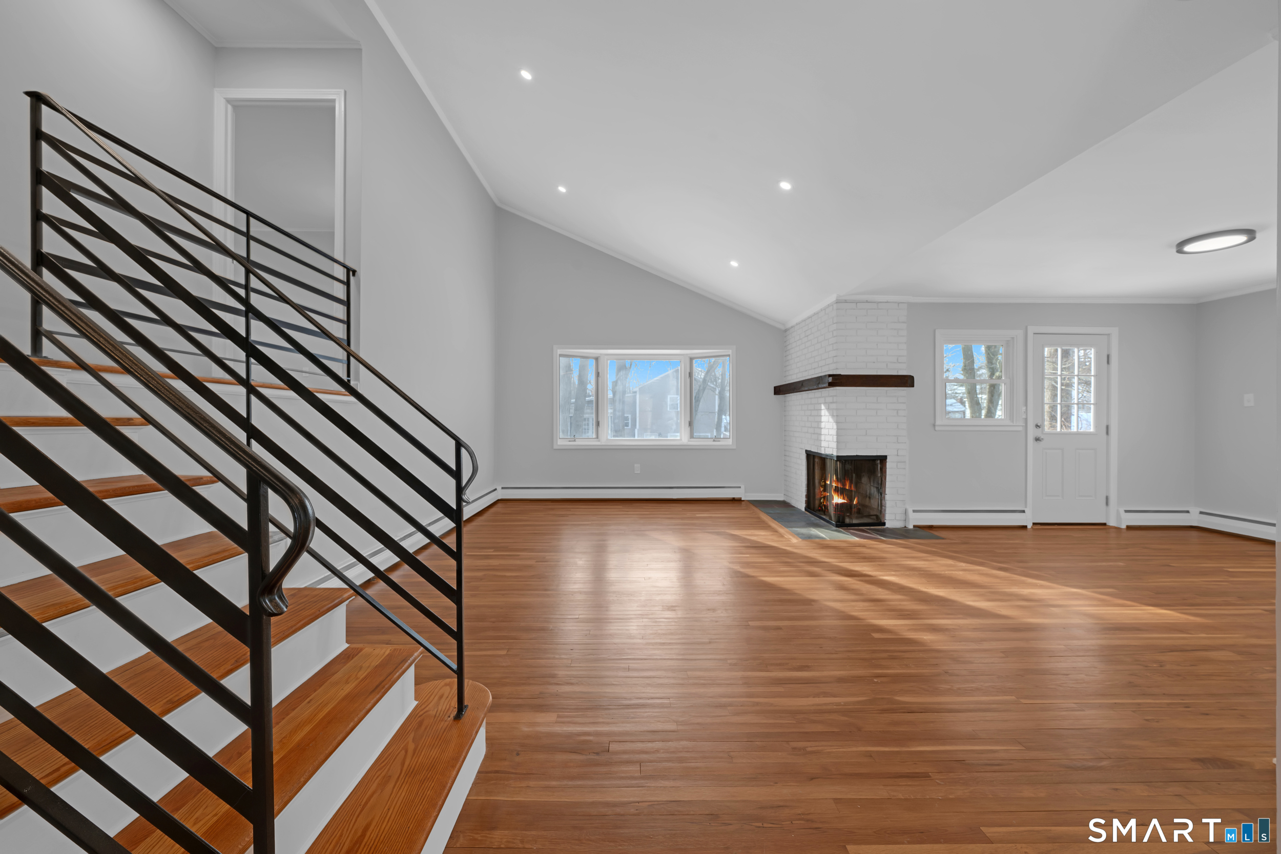 25 Hilldale Road West Hartford, CT 06117 - Photo 7 of 39