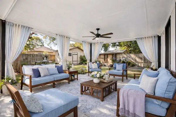 $2,295 | 15815 Crystal Grove Drive, Houston, TX 77082