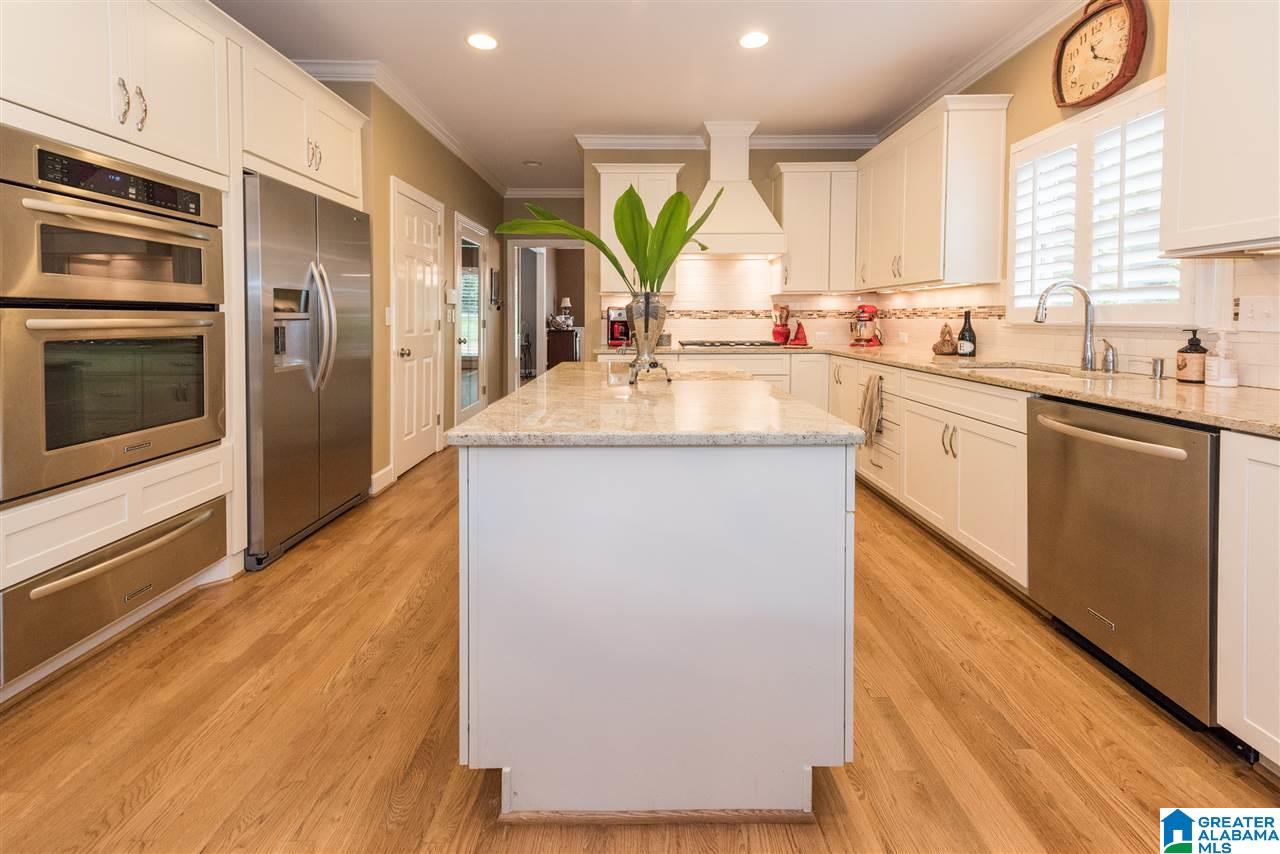 1065 Oak Tree Road Birmingham, AL 35244 - Photo 13 of 38