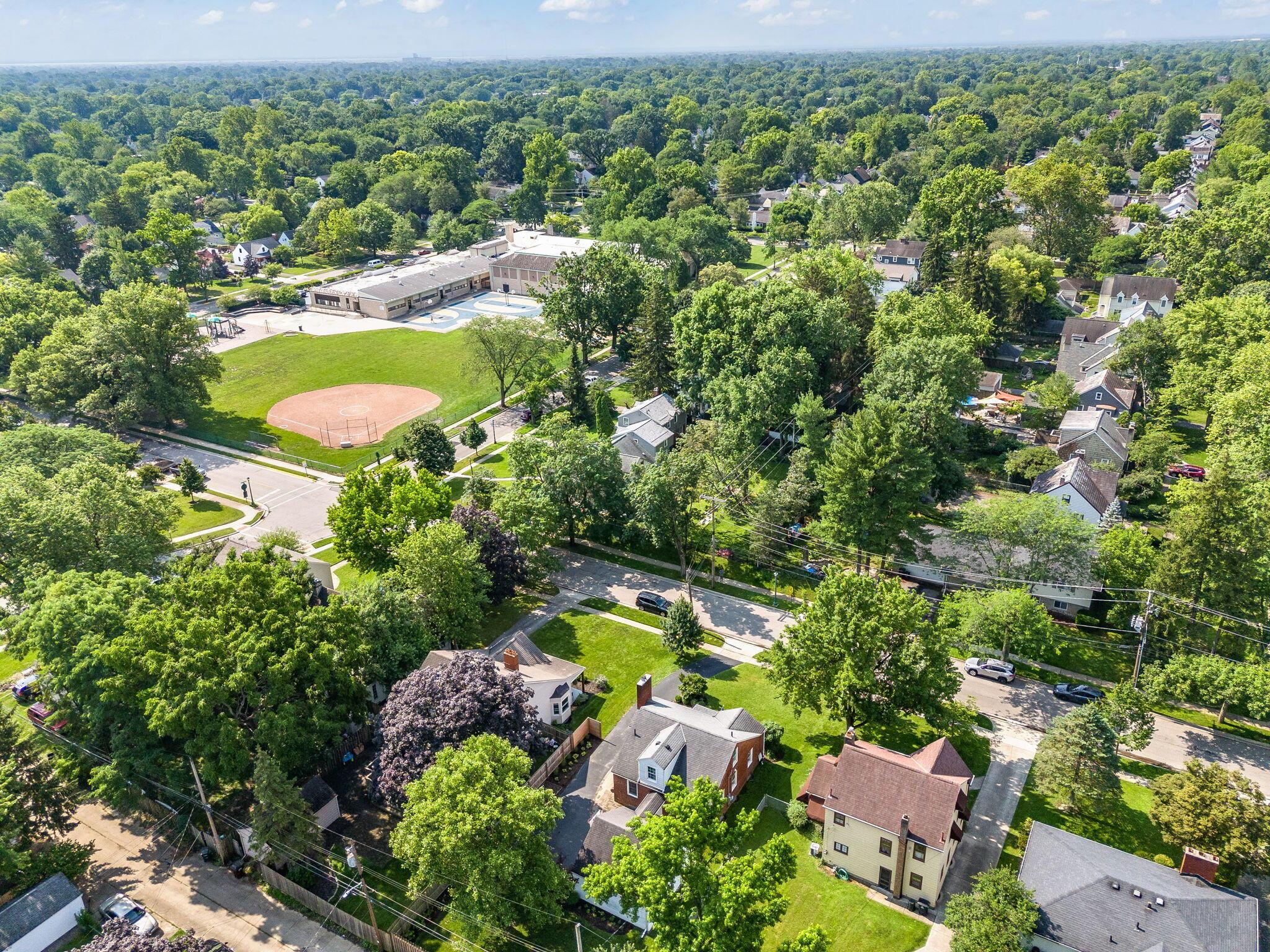 2698 Ruhl Avenue Columbus, OH 43209 - Photo 55 of 57 69-web-or-mls-DJI_20250626103623_0658_D
