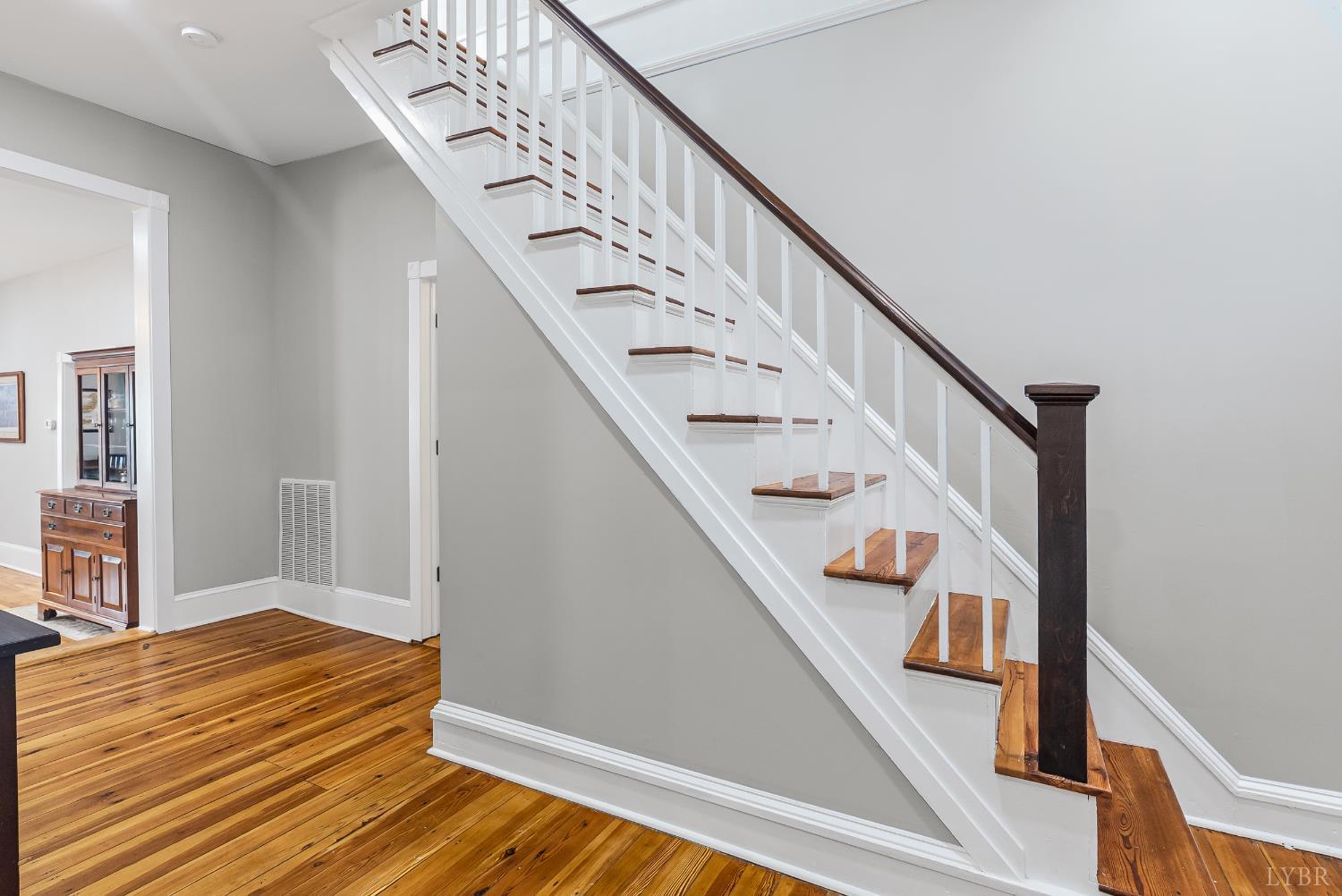 260 North Main Street Amherst, VA 24521 - Photo 11 of 71