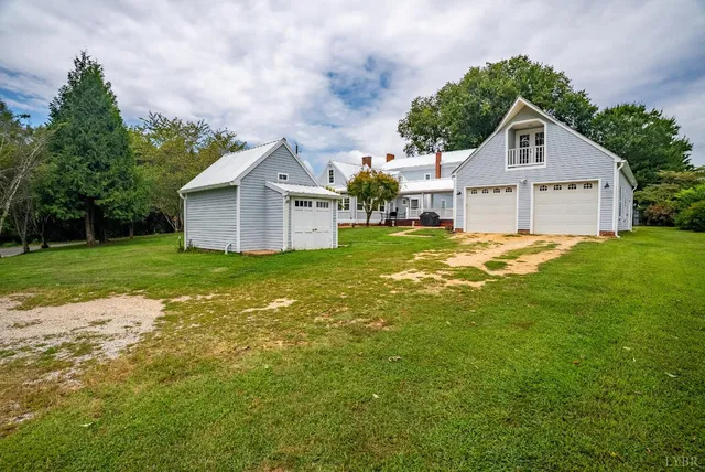 $549,900 | 260 North Main Street, Amherst, VA 24521