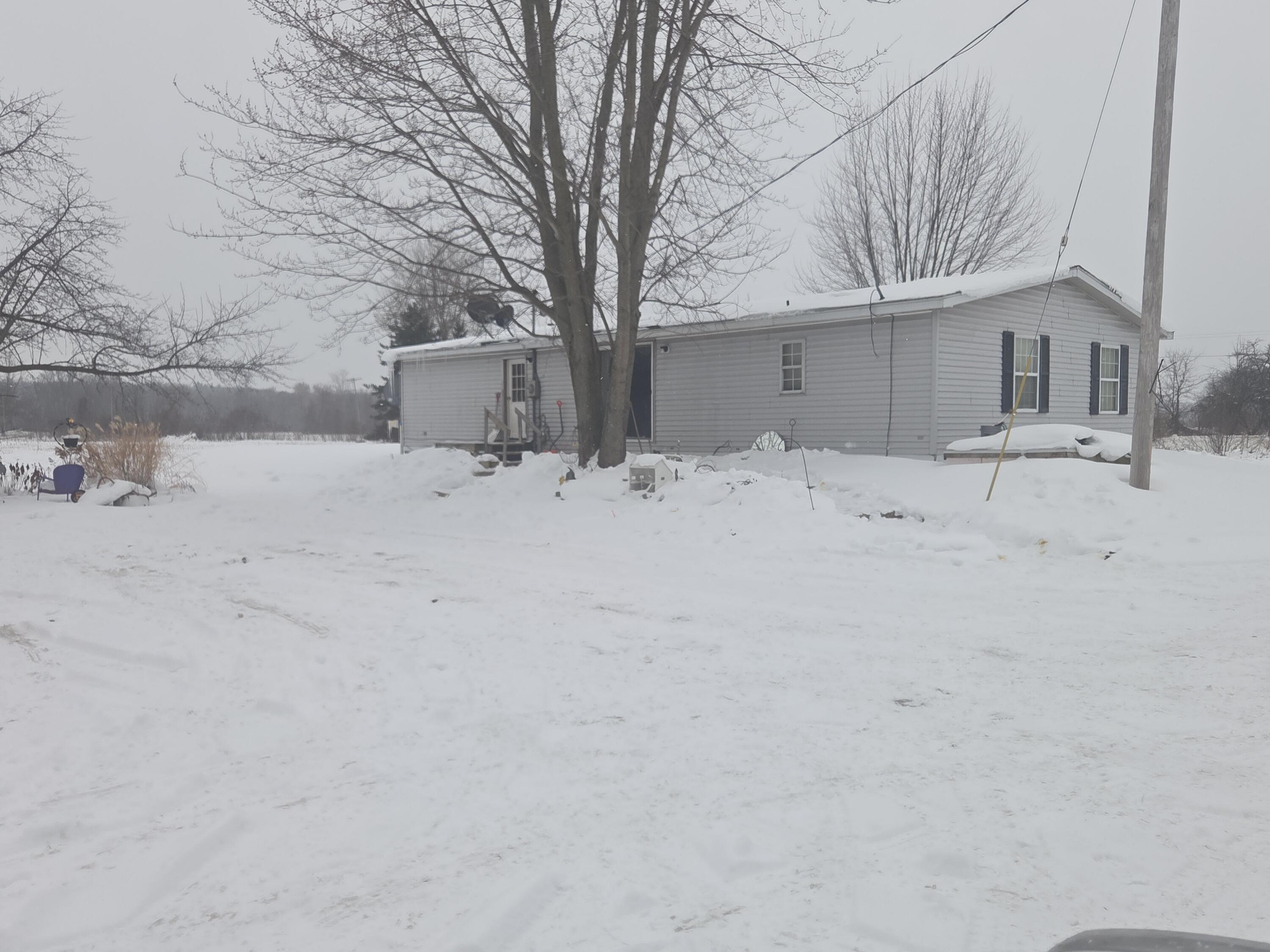 13774 Maple Island Road Twin Lake, MI 49457 - Photo 3 of 20 20260205_084938