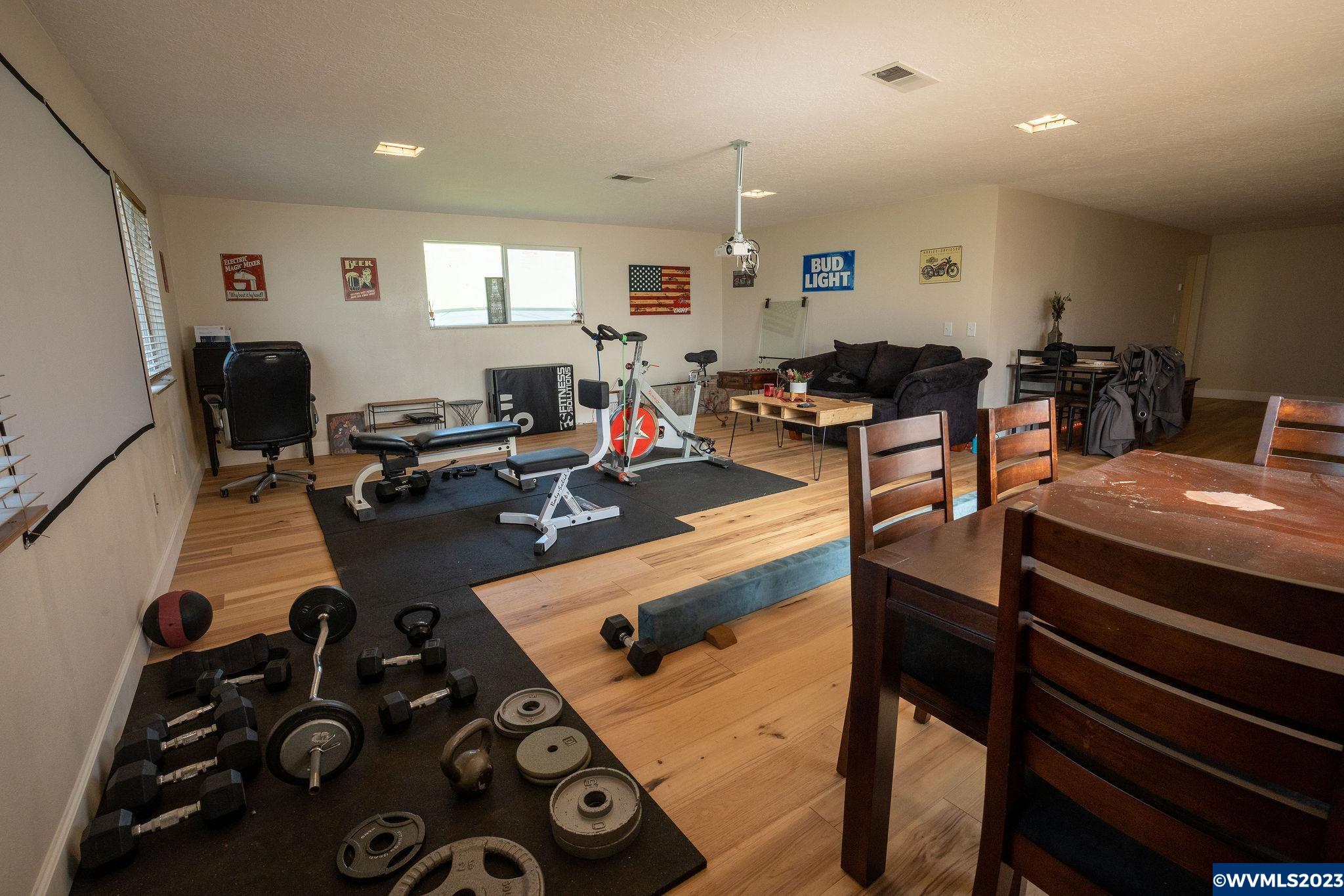 12090 Simpson Road Monmouth, OR 97361 - Photo 4 of 42