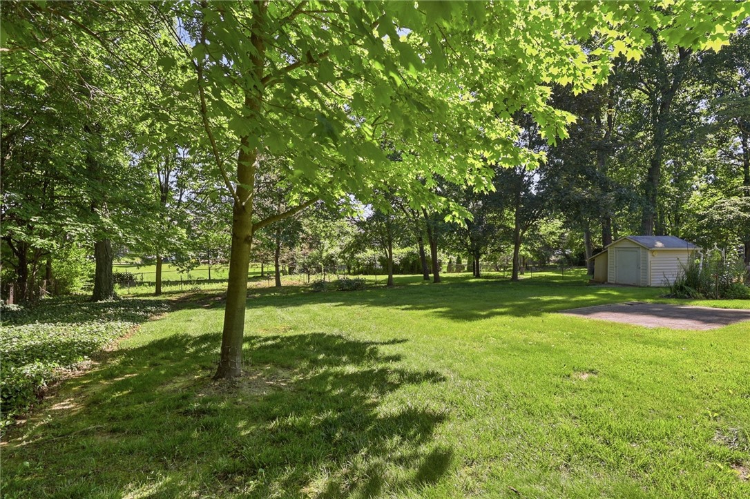 2504 Cross Country Road Beavercreek, OH 45431 - Photo 40 of 46