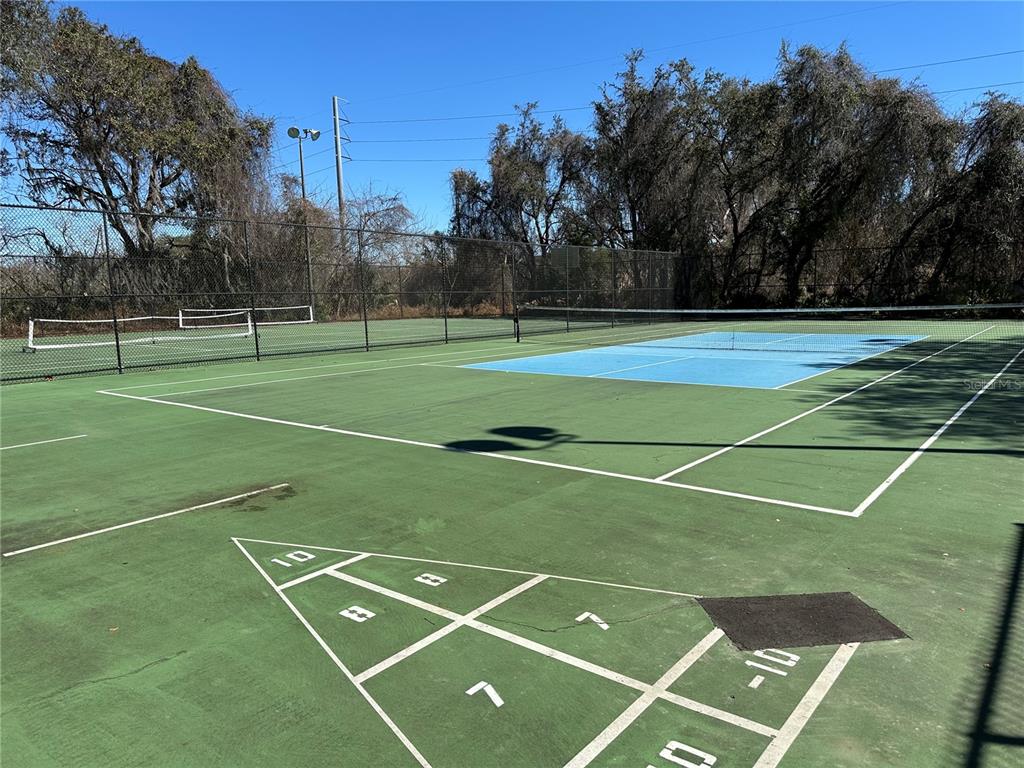 8411 Crystal Cove Loop Kissimmee, FL 34747 - Photo 36 of 43 a view of a tennis court