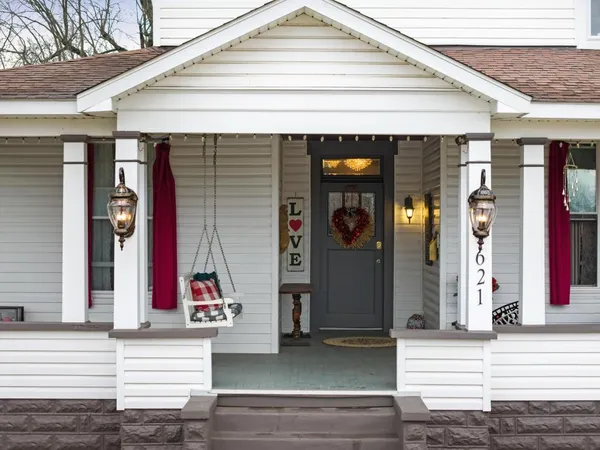 $279,900 | 621 Girard Street, Metropolis, IL 62960