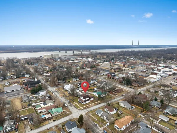 $279,900 | 621 Girard Street, Metropolis, IL 62960