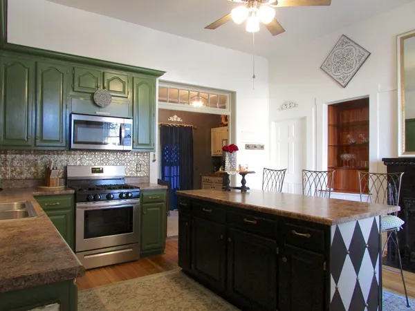 $279,900 | 621 Girard Street, Metropolis, IL 62960