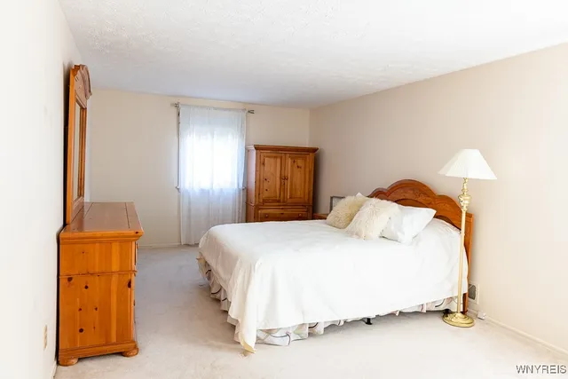 $375,000 | 18 Tree Top Drive, Penfield, NY 14625