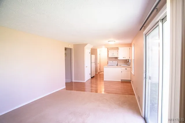 $375,000 | 18 Tree Top Drive, Penfield, NY 14625