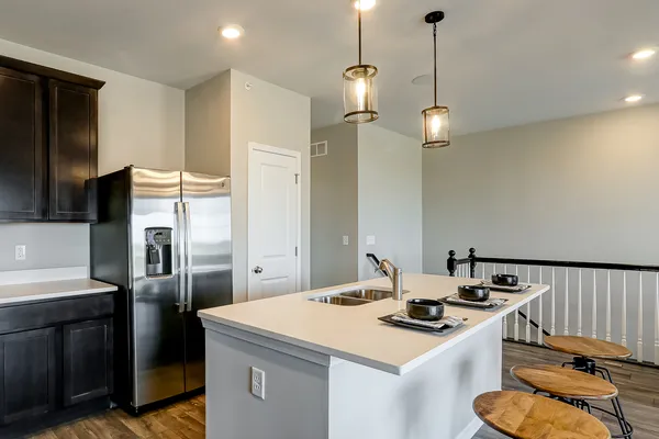$389,990 | 402 Comstock Road, South Elgin, IL 60177