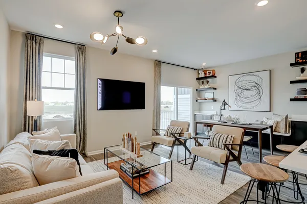$389,990 | 402 Comstock Road, South Elgin, IL 60177