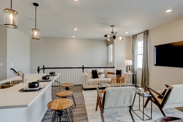 $389,990 | 402 Comstock Road, South Elgin, IL 60177