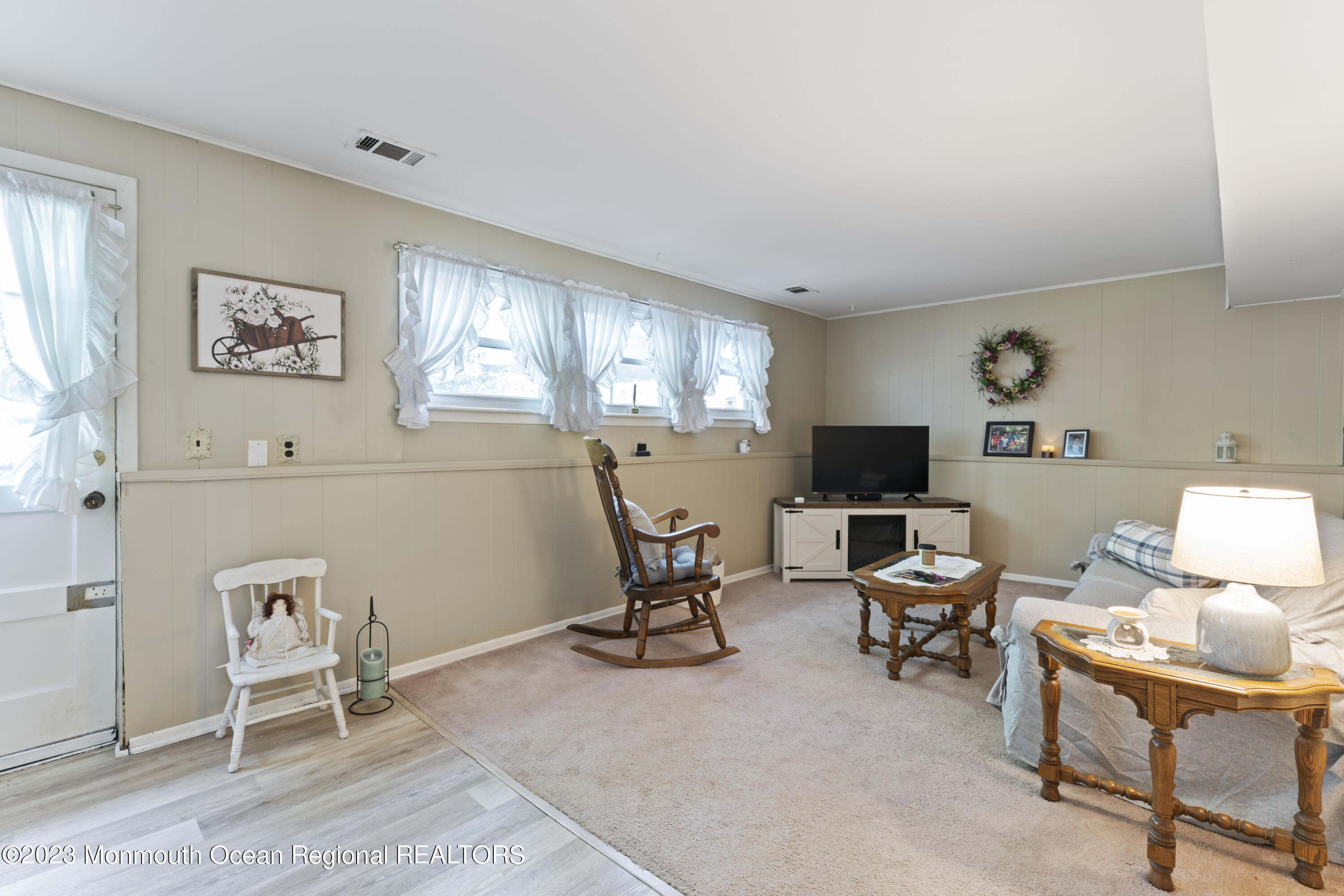 23 Holiday Road Manalapan, NJ 07726 - Photo 27 of 32 Hommati.com-23_Holiday_Rd_NJ-06-01-2023-