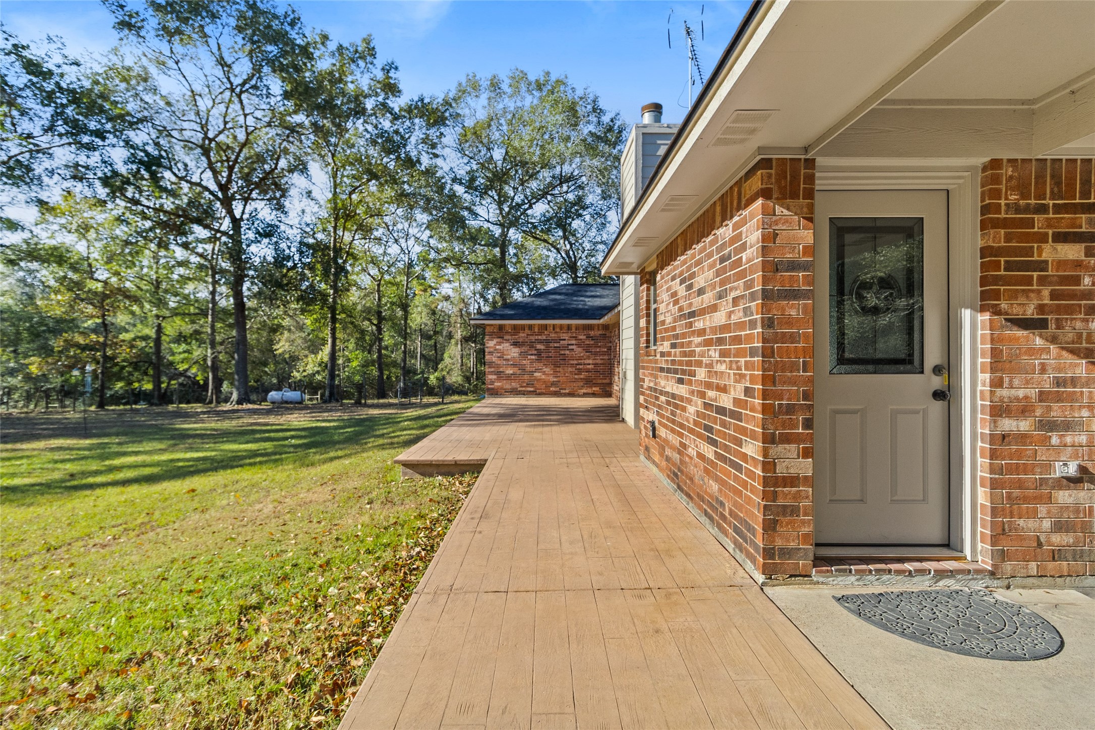 11270 Summit Drive Conroe, TX 77303 - Photo 23 of 35 a view of swimming pool with seating space