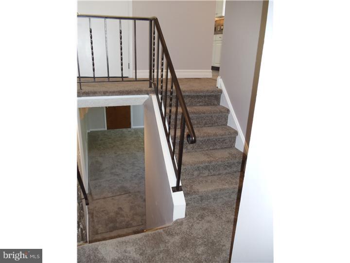 399 Indian Mills Road Shamong, NJ 08088 - Photo 17 of 25 Hallway