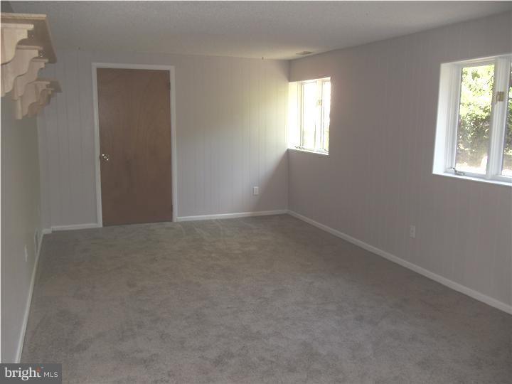 399 Indian Mills Road Shamong, NJ 08088 - Photo 18 of 25 Family Room