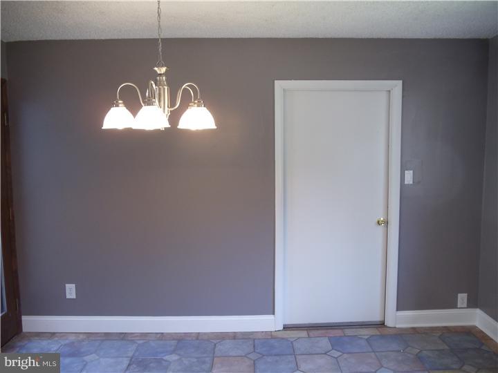399 Indian Mills Road Shamong, NJ 08088 - Photo 8 of 25 Breakfast Room