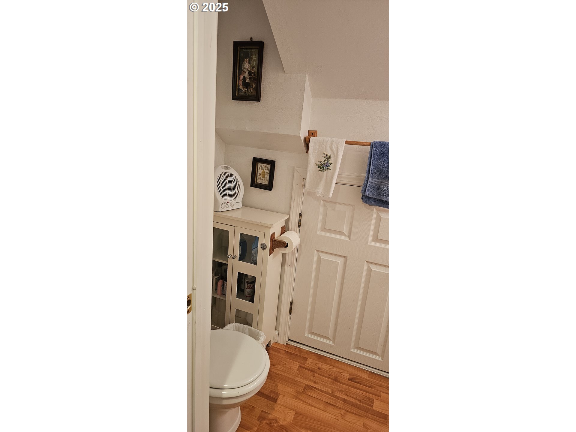 524 Azalea Drive Elkton, OR 97436 - Photo 32 of 48 a bathroom with a toilet and a sink