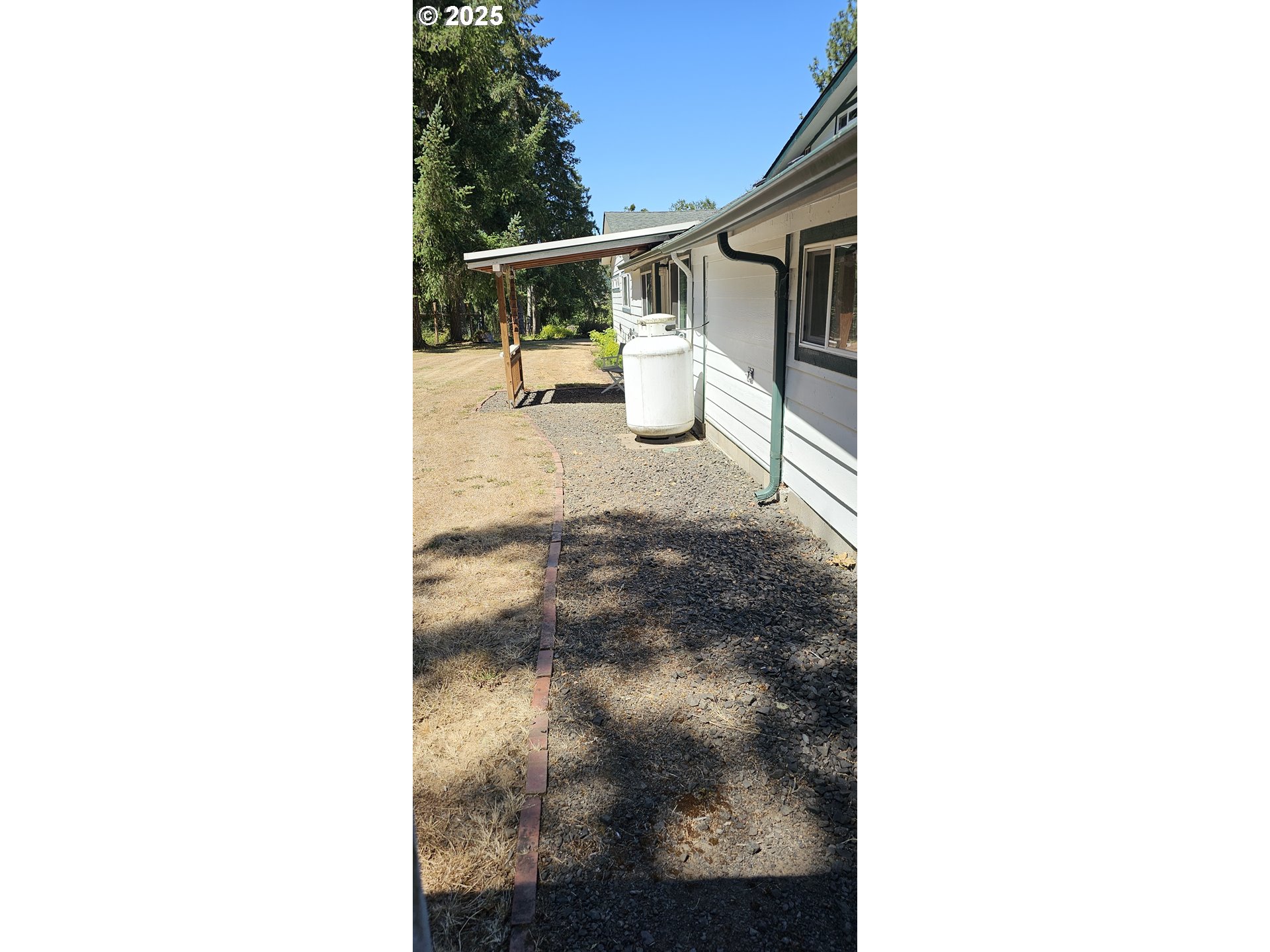 524 Azalea Drive Elkton, OR 97436 - Photo 7 of 48