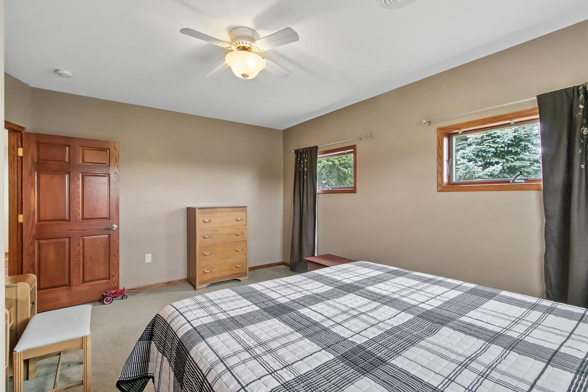 6988 Schneider Road Middleton, WI 53562 - Photo 18 of 52