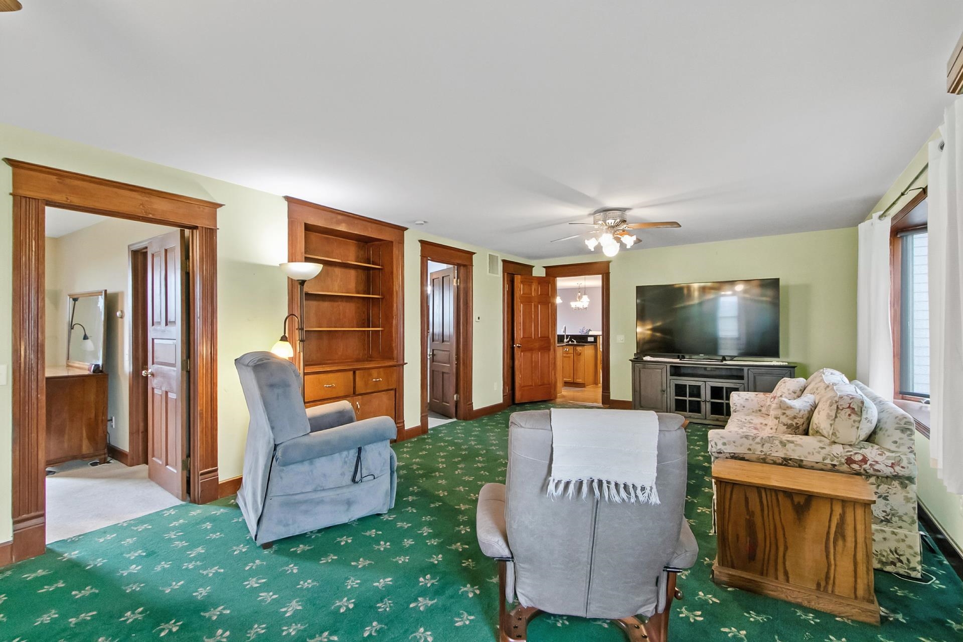 6988 Schneider Road Middleton, WI 53562 - Photo 9 of 52