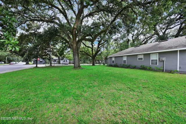 $1,700 | 3702 Wood Creek Lane, Jacksonville, FL 32206