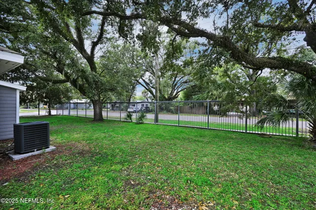 $1,700 | 3702 Wood Creek Lane, Jacksonville, FL 32206