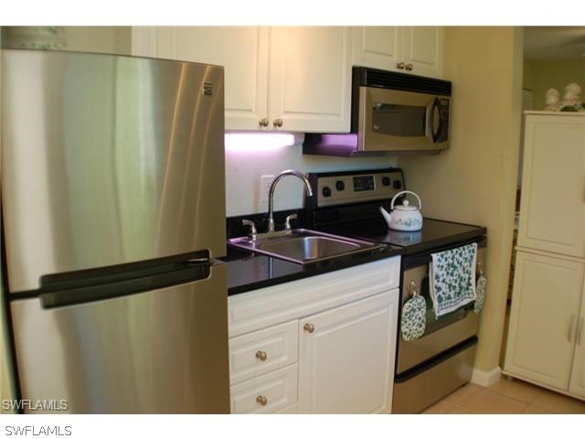 8162 Country Road, Unit 102 Fort Myers, FL 33919 - Photo 14 of 24 Gallery Image 14