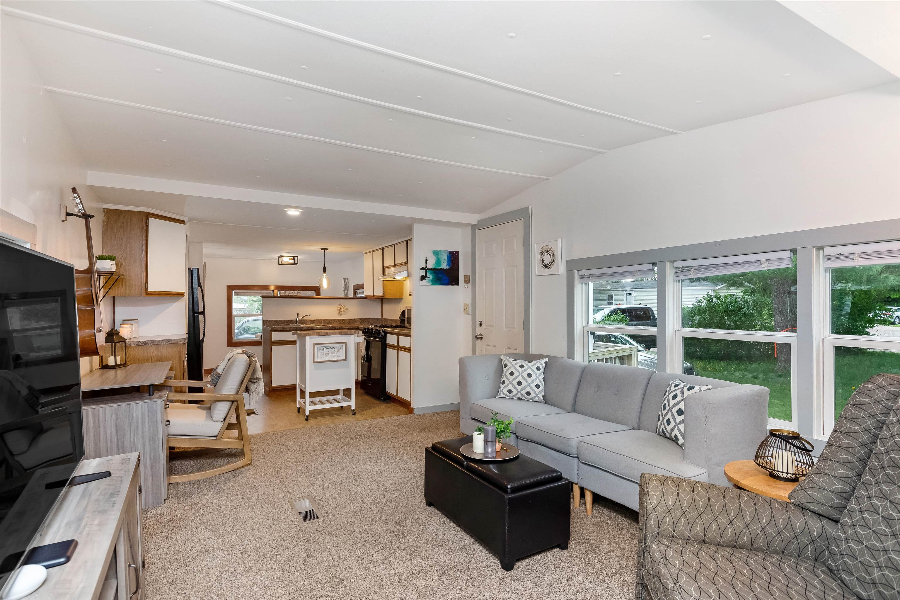 118 Birch Road St. George, VT 05495 - Photo 4 of 34