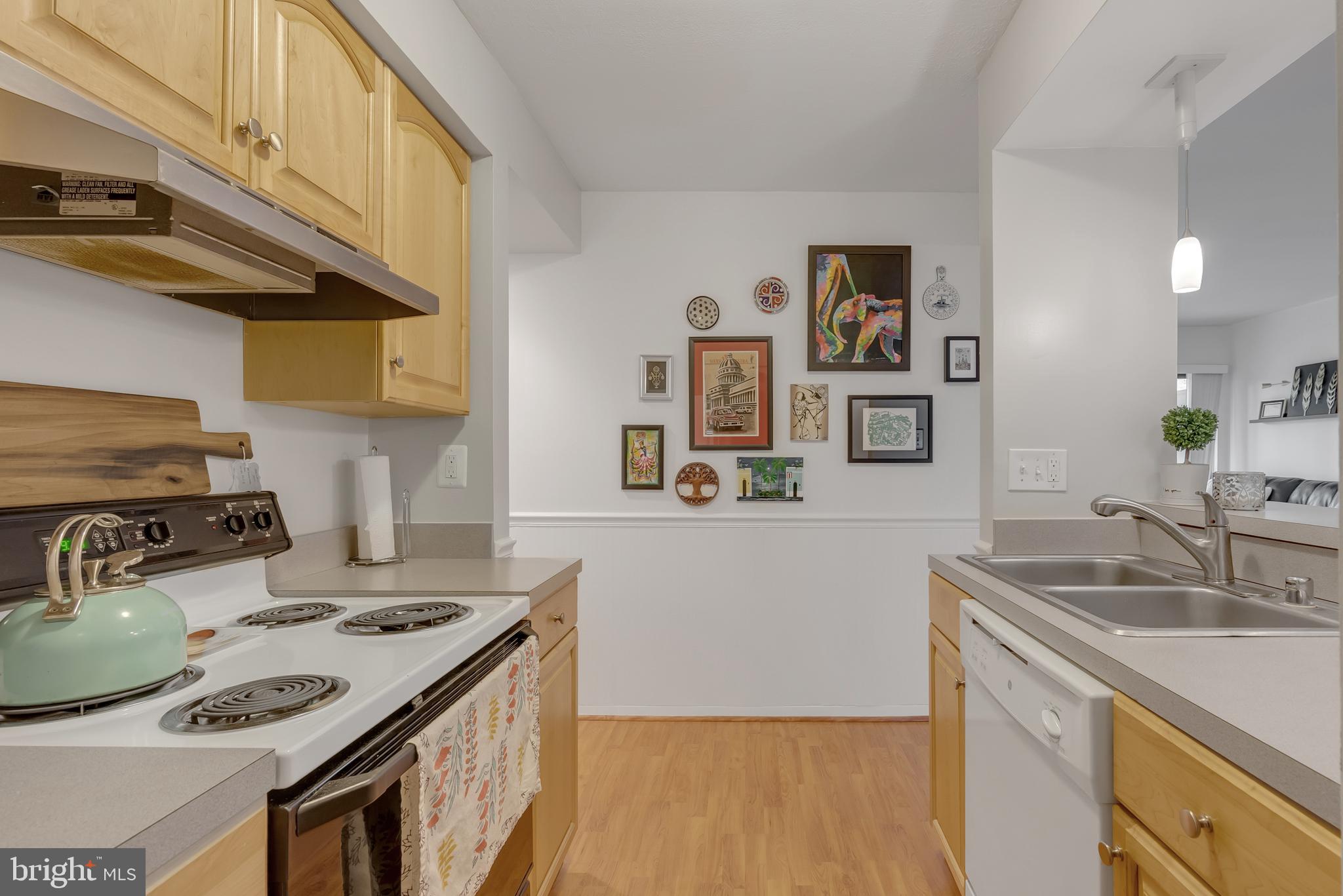 5814 Royal Ridge Drive, Unit B Springfield, VA 22152 - Photo 20 of 56 Gallery Image 20