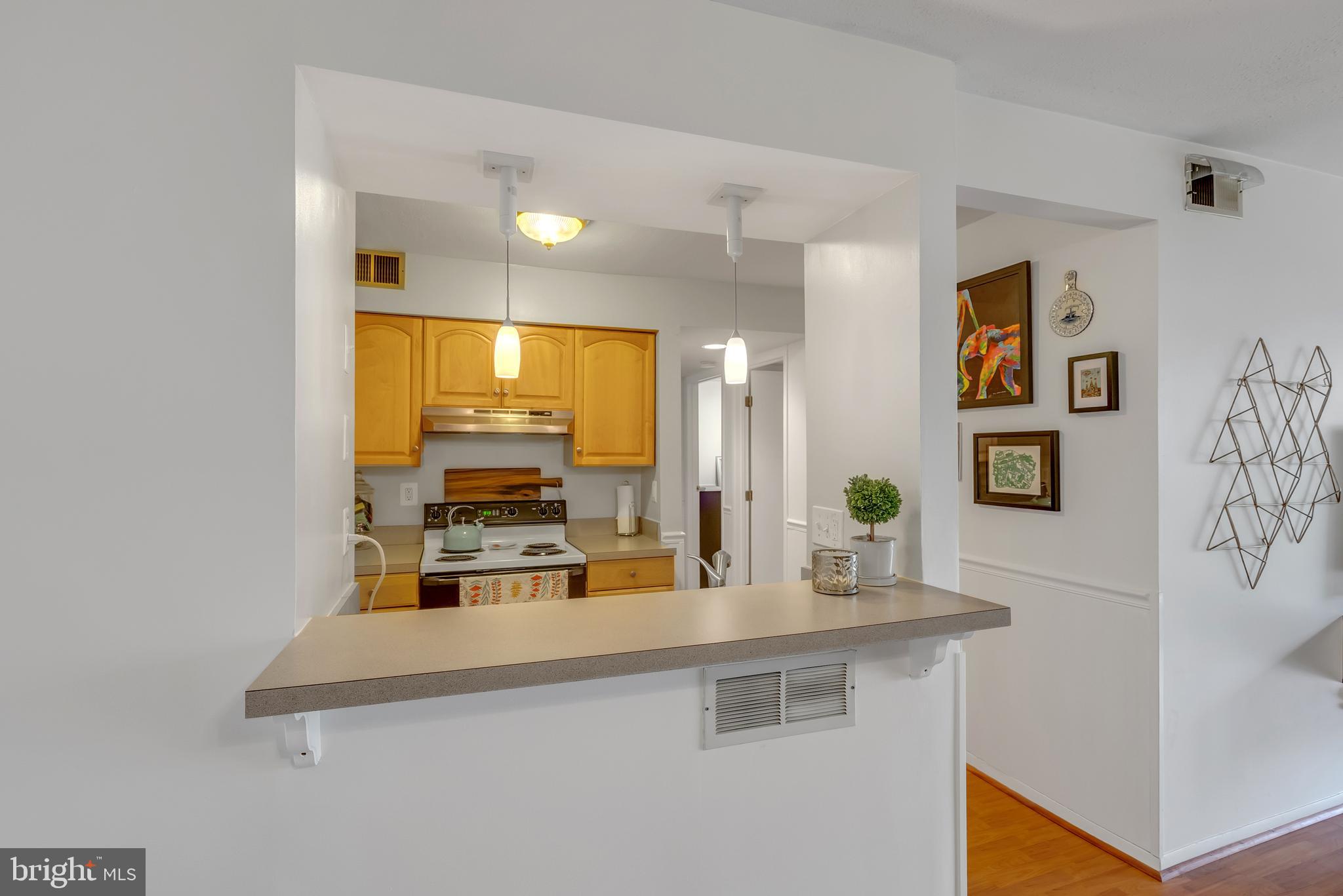5814 Royal Ridge Drive, Unit B Springfield, VA 22152 - Photo 3 of 56 Gallery Image 3