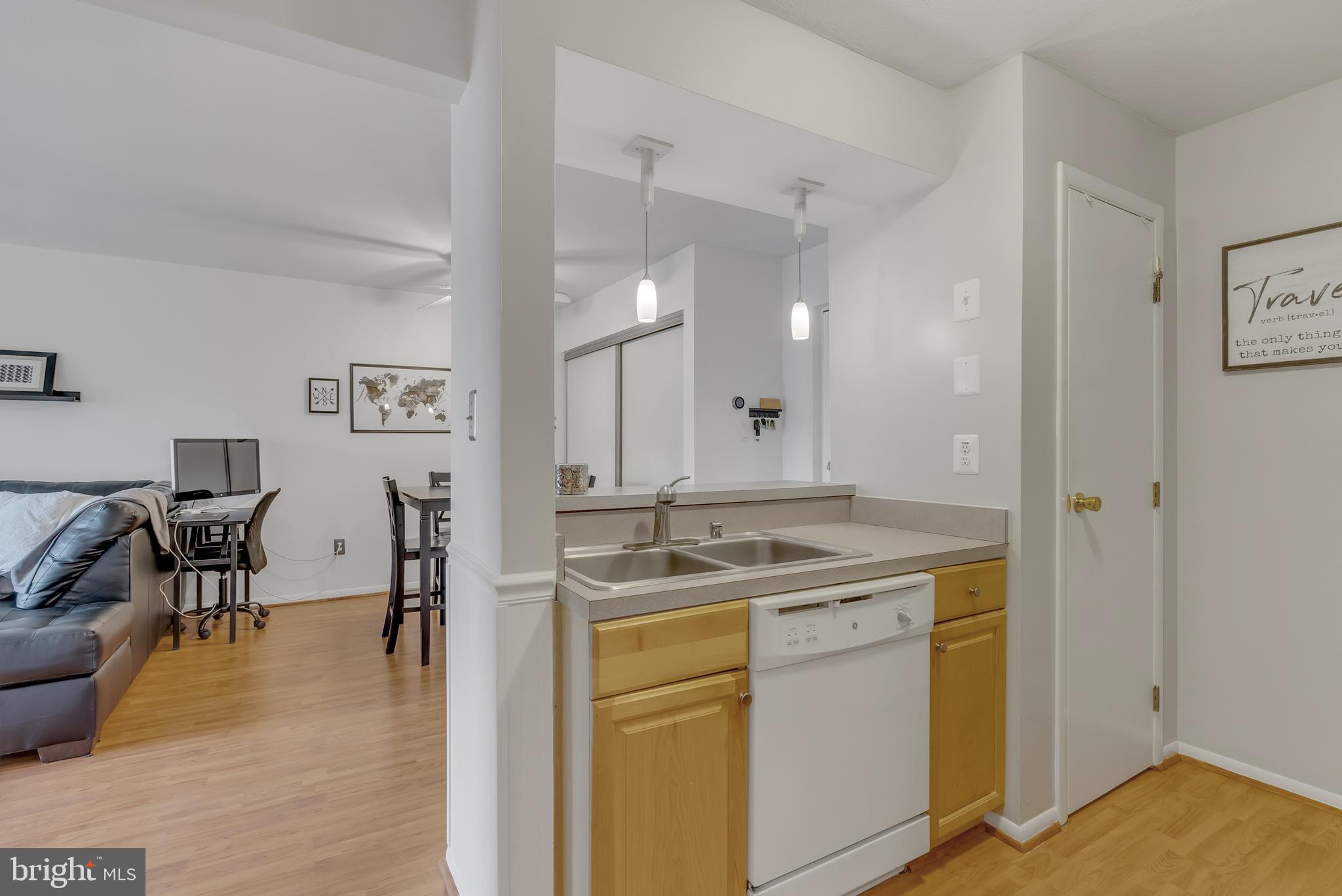 5814 Royal Ridge Drive, Unit B Springfield, VA 22152 - Photo 24 of 56 Gallery Image 24