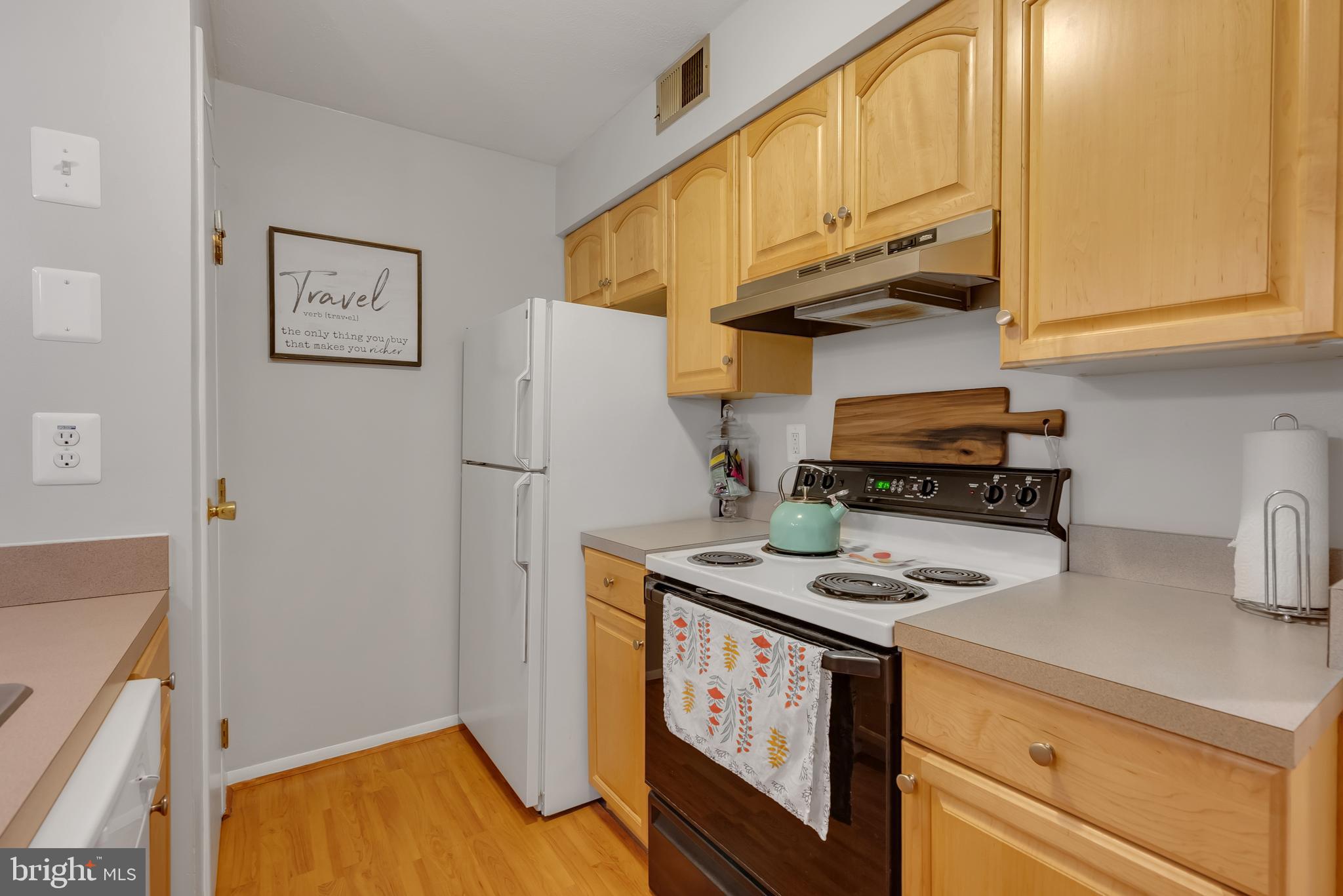 5814 Royal Ridge Drive, Unit B Springfield, VA 22152 - Photo 26 of 56 Gallery Image 26