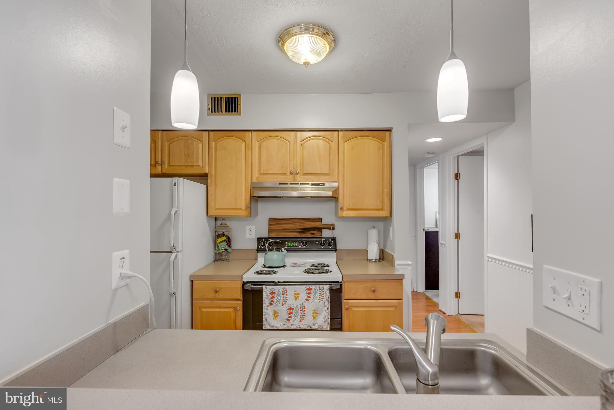 5814 Royal Ridge Drive, Unit B Springfield, VA 22152 - Photo 27 of 56 Gallery Image 27