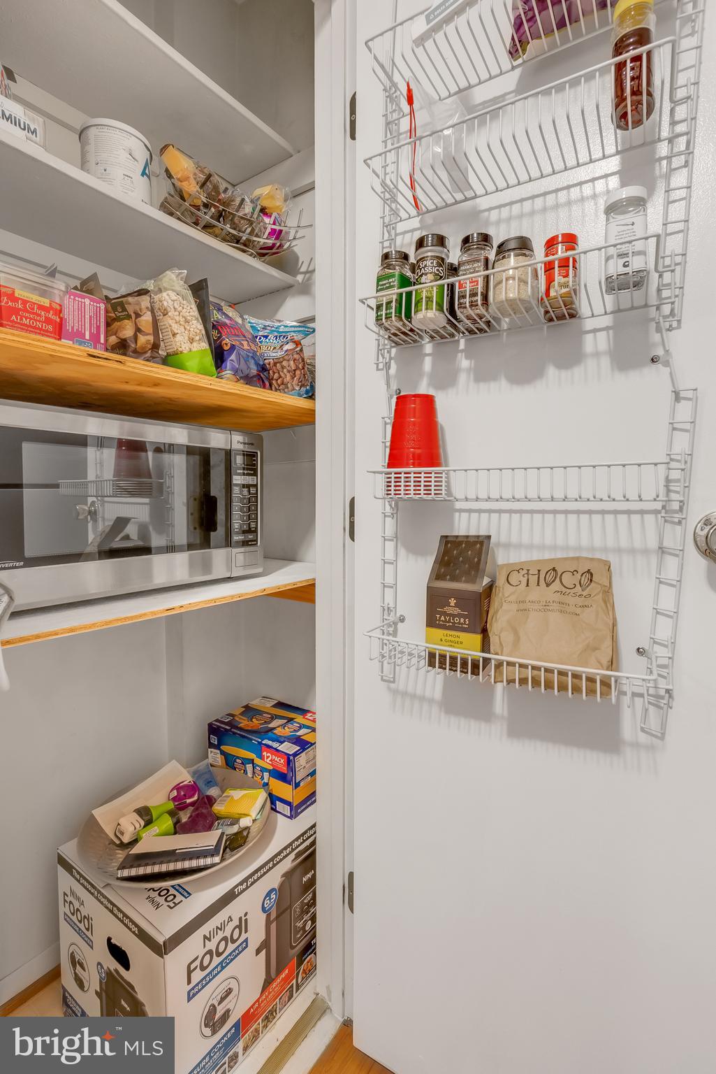 5814 Royal Ridge Drive, Unit B Springfield, VA 22152 - Photo 28 of 56 Gallery Image 28