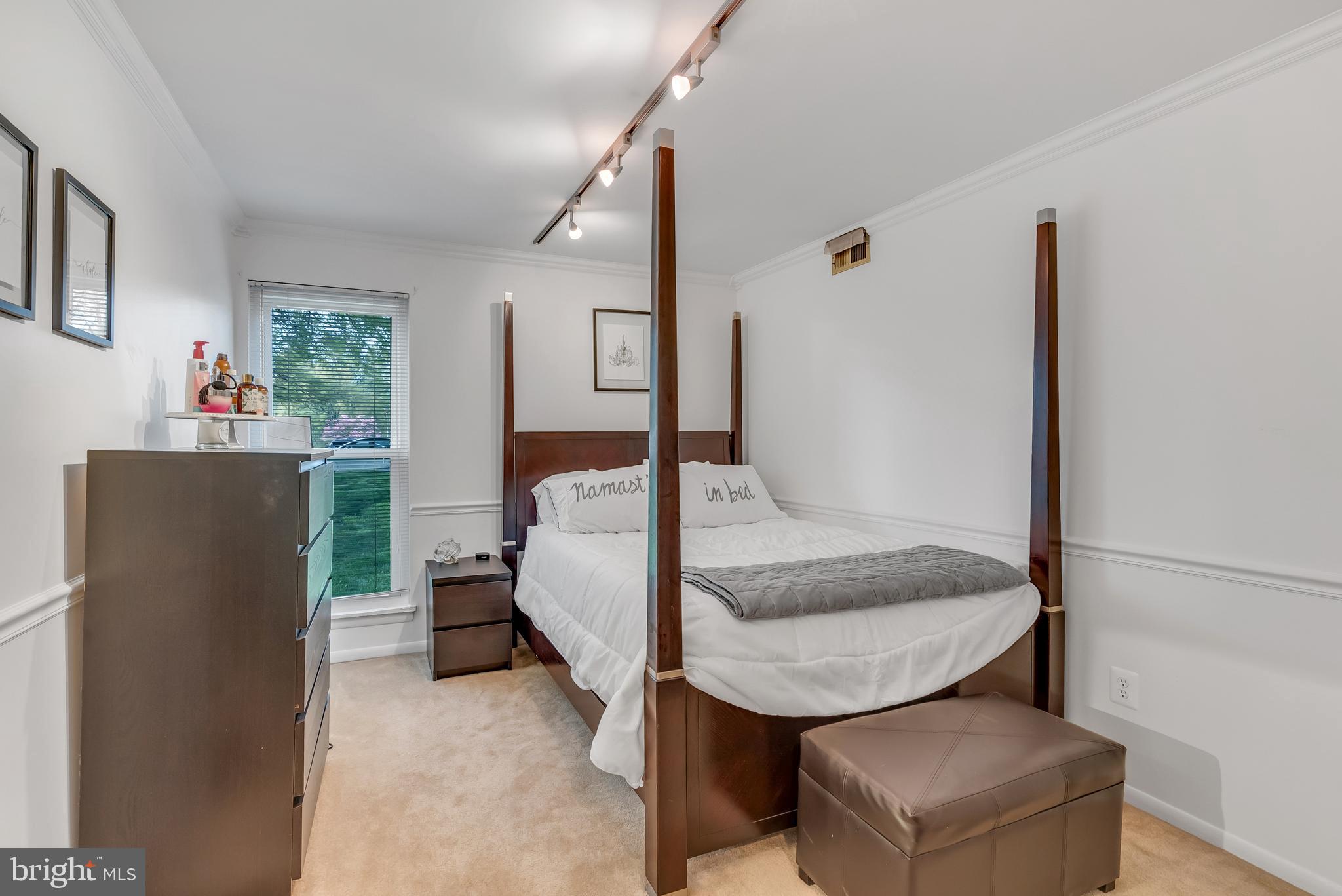 5814 Royal Ridge Drive, Unit B Springfield, VA 22152 - Photo 39 of 56 Gallery Image 39