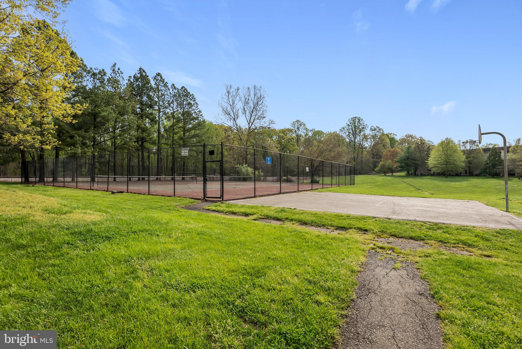 5814 Royal Ridge Drive, Unit B Springfield, VA 22152 - Photo 47 of 56 Gallery Image 47